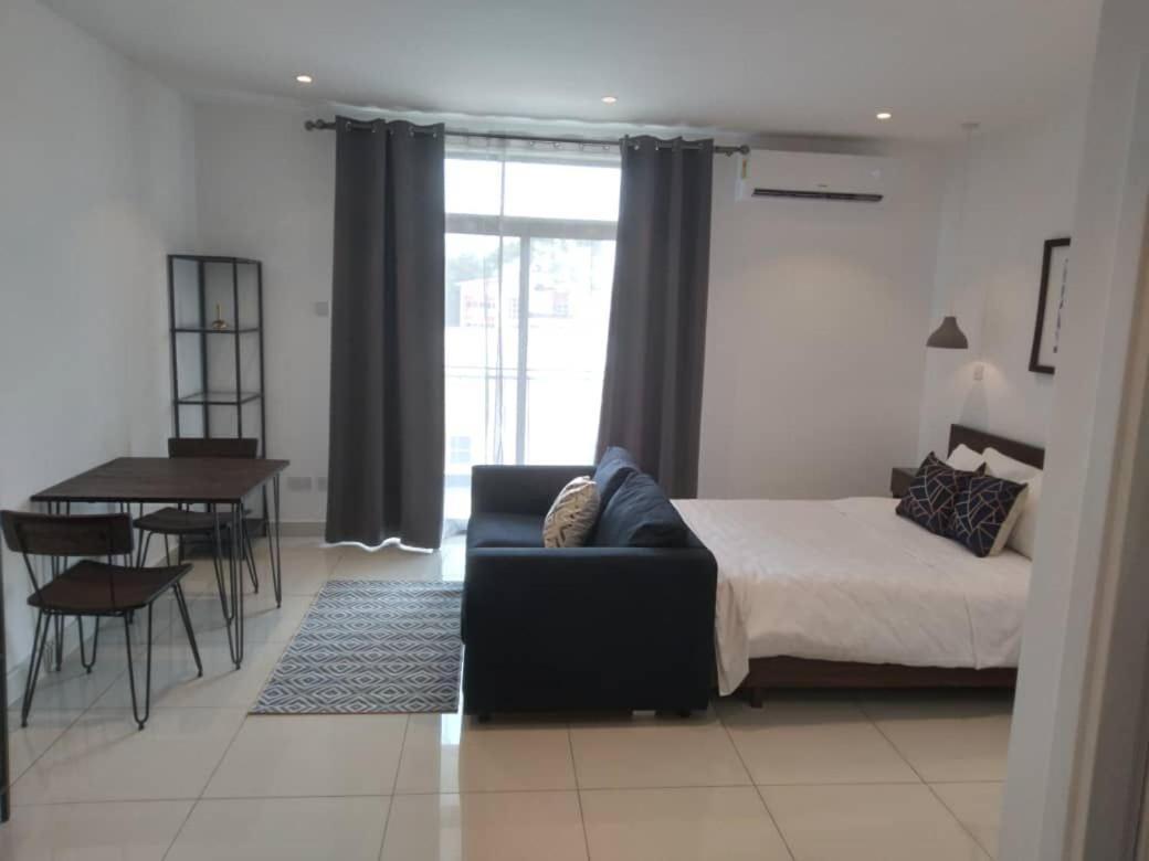 Embassy Gardens Luxury Suites Cpg 阿克拉 外观 照片