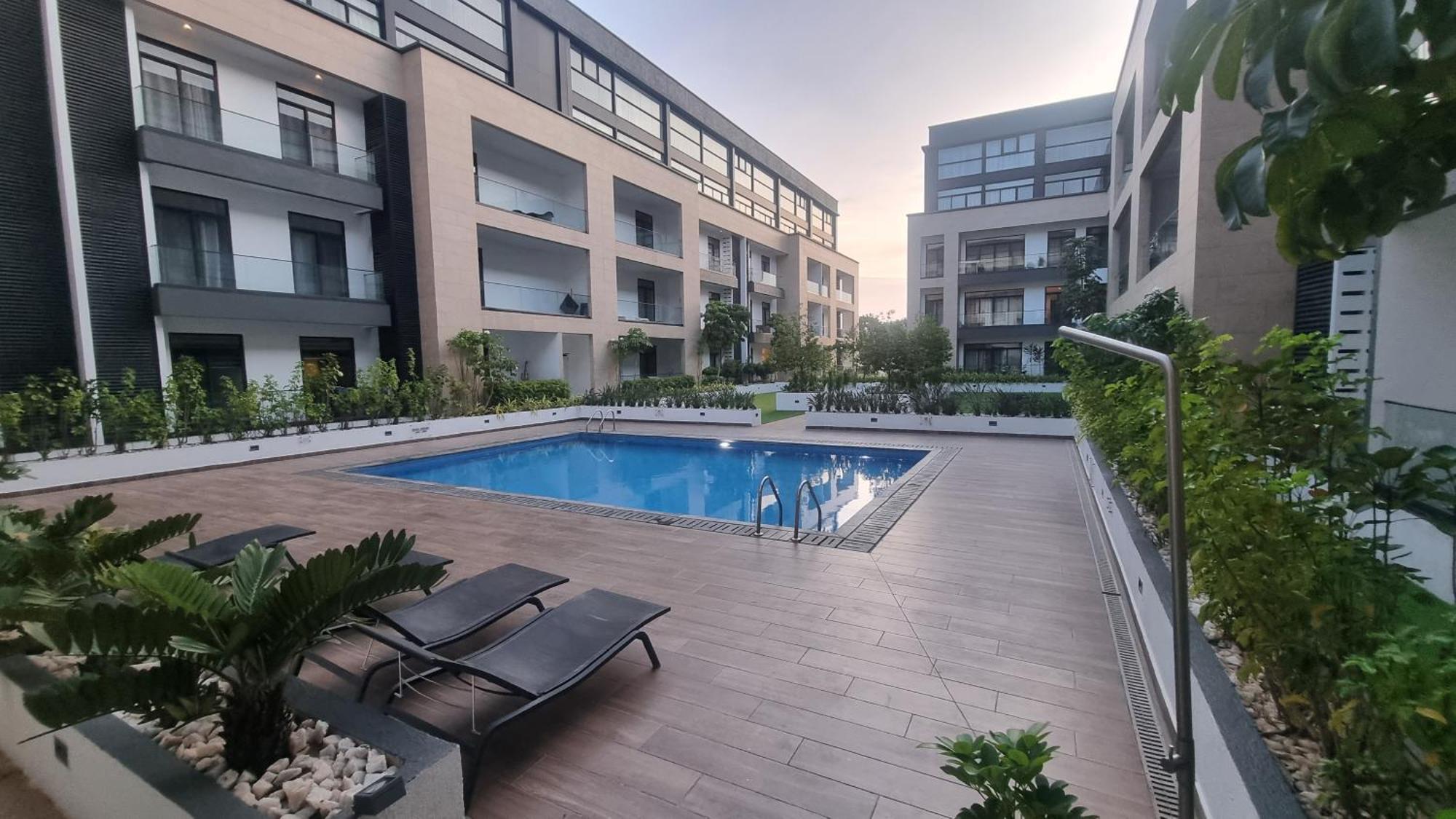 Embassy Gardens Luxury Suites Cpg 阿克拉 外观 照片