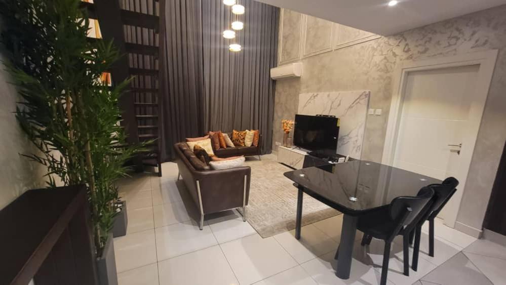 Embassy Gardens Luxury Suites Cpg 阿克拉 外观 照片